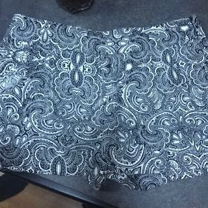 Express shorts! Can be dressed up or down